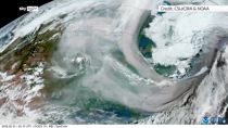 Incendi in Canada, le immagini dal satellite