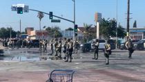 Scontri a Los Angeles, arrivano i soldati
