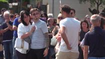 A Cene i funerali congiunti della donna uccisa dal marito