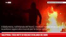 Ballymena, terza notte di violenze in Irlanda del Nord
