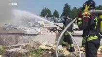 Incendio ad Ancona, in fiamme il capannone di un'azienda