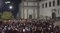 Maturità a Napoli, studenti cantano Notte prima degli esami
