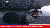 Francia, polizia blocca migranti in mare: nuove regole 
