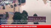 Cina, gravi inondazioni: evacuate centinaia di persone