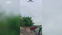 Cina, uomo salvato da fiume in piena con l'aiuto di un drone