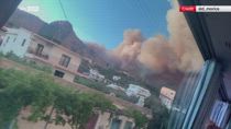 Incendio a Creta, bosco in fiamme e colonna di fumo a Ferma