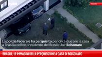 Brasile, immagini della perquisizione a casa di Bolsonaro 