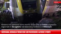 Germania, deraglia treno con 100 passeggeri: almeno 3 morti