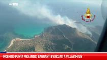 Incendio Punta Molentis, bagnanti evacuati a Villasimius