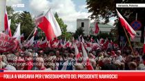 Folla a Varsavia per l'insediamento del presidente Nawrocki