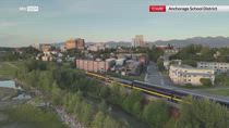 Drone mostra Anchorage prima dell'incontro Trump-Putin