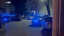 Ispettore di polizia ucciso dal figlio della compagna