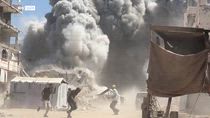 Palazzi esplodono a Gaza City. Vittime e civili in fuga