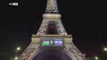 Giornata Pace, bandiere Palestina-Israele su Torre Eiffel