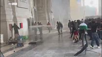 Sciopero generale, scontri a Milano Centrale