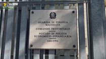 Fondi pubblici per stabilimento balneare, denunce a Macerata