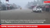 Filippine, evacuazioni in corso per la tempesta Kalmaegi