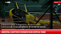 Argentina, elicottero si schianta in un campo da tennis