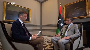 Caos libia, premier: tendiamo mano ad Haftar, elezioni il prima possibile