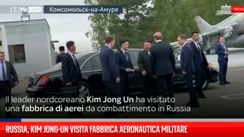 Russia, Kim Jong-Un visita uno stabilimento dell?aereonautica militare