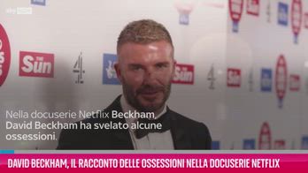 Una sciarpa David Beckham pende con orgoglio tra i cimeli dell'AC