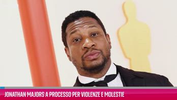 VIDEO Jonathan Majors a processo per violenze e molestie