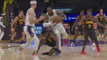 NBA, infortunio alla caviglia per LeBron James