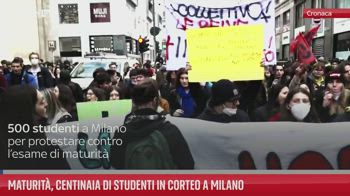 Maturit�, centinaia di studenti in corteo a Milano