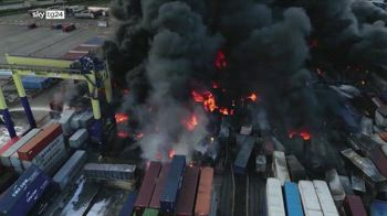 ERROR! Terremoto Turchia, grosso incendio nel porto di Iskenderun