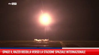 Space X, razzo decolla verso la Stazione Spaziale Internazionale