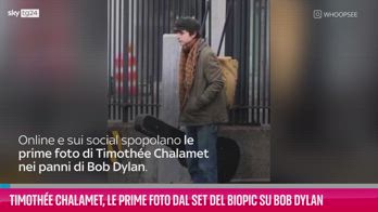 VIDEO Timothée Chalamet, prime foto del biopic su Bob Dylan