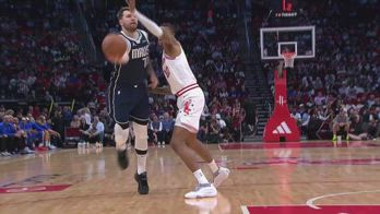 NBA, magia di Doncic contro Houston