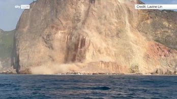 Taiwan, rocce cadono da Guishan Island dopo il terremoto
