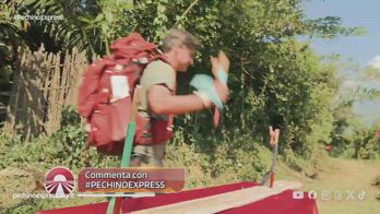 Pechino Express, le coppie cerano le teste di naga