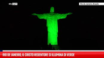 A Rio il Cristo redentore si illumina di verde per le comunità indigene