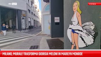 Elezioni Ue, a Milano il murale di Giorgia Meloni come Marilyn