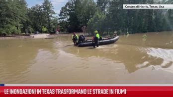 Le inondazioni in Texas trasformano le strade in fiumi