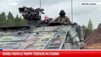 Scholz visita le truppe tedesche in Lituania
