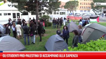 Studenti pro-Palestina montano tende alla Sapienza