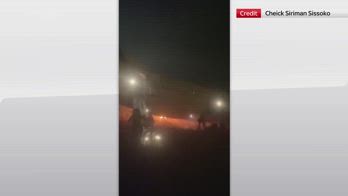 Senegal, aereo prendo fuoco sulla pista: almeno 10 feriti