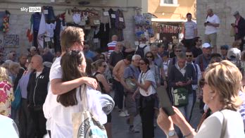 Bari, boom di turisti a maggio, ma è polemica sulla tassa di soggiorno