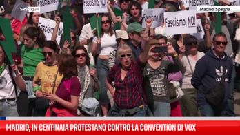 Madrid, in centinaia protestano contro la convention di Vox