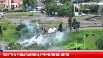 Le immagini degli scontri in Nuova Caledonia