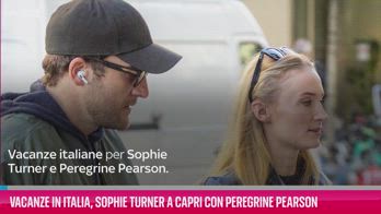 VIDEO Sophie Turner a Capri con Peregrine Pearson