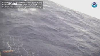 Beryl, le grandi onde causate dallâuragano riprese da drone