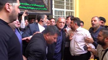 Iran elezioni, vince candidato riformista Masoud Pezeshkian
