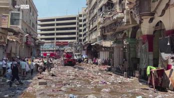 Cairo, incendio devasta le attivitÃ  commerciali