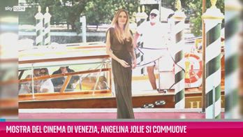 VIDEO Mostra del Cinema Venezia, Angelina Jolie si commuove