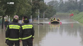 Maltempo a Faenza, strade allagate causa esondazione fumi