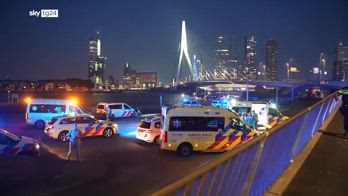 Rotterdam, attacco con coltello